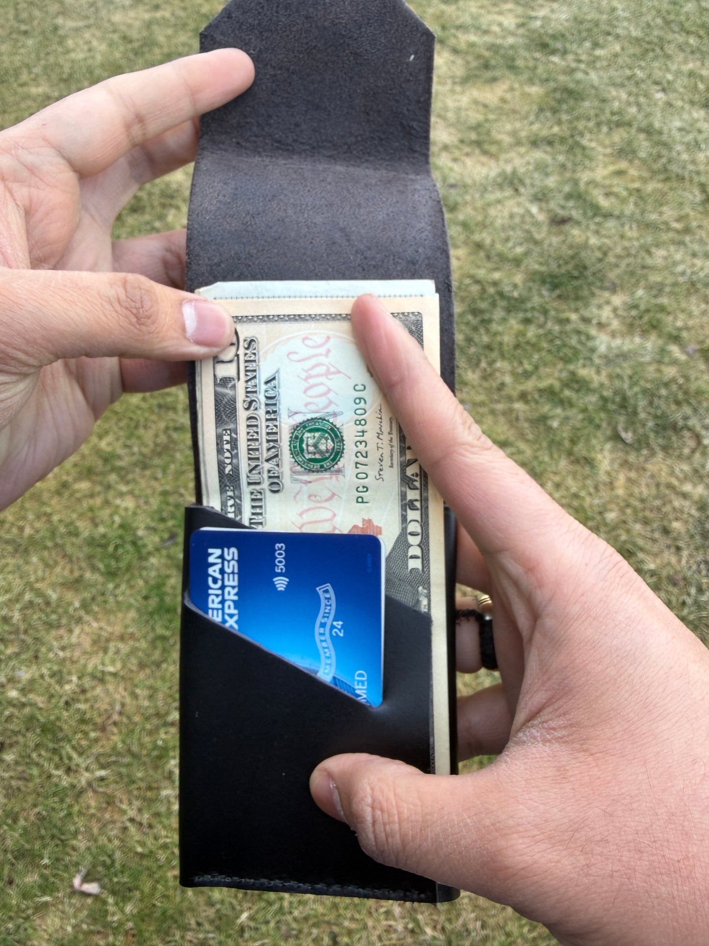 The evalgo® Fold — Slim Card & Cash Wallet